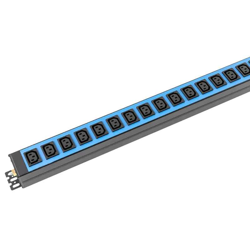 PDU gắn tủ dạng chuyển mạch dọc, 28 ngả C13 C19, có chống sét và bộ ngắt mạch